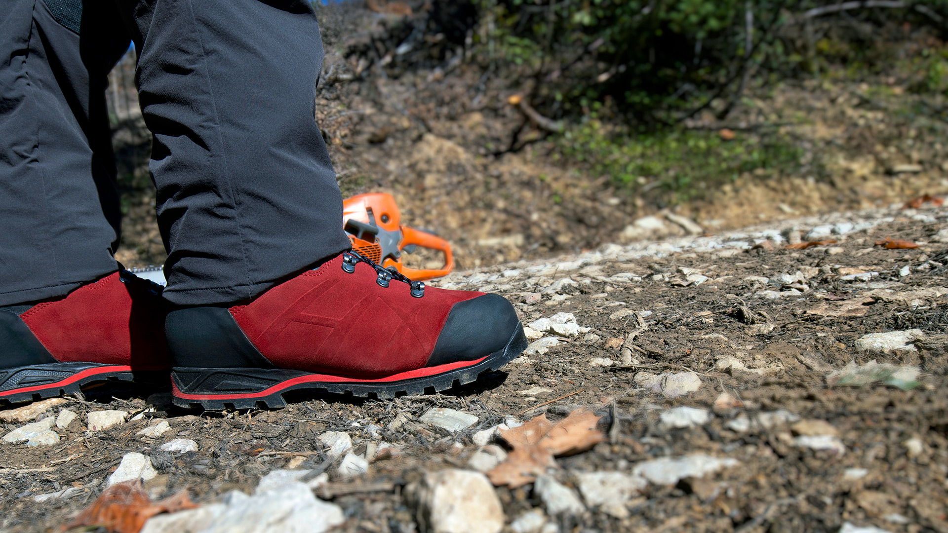 Gabrielle Medium Calf / Suede Blue / Red / Yellow