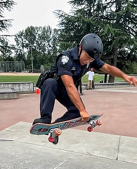 Skateboard-Cop-Pic-1-jpgR0h2eyHGtkkBx