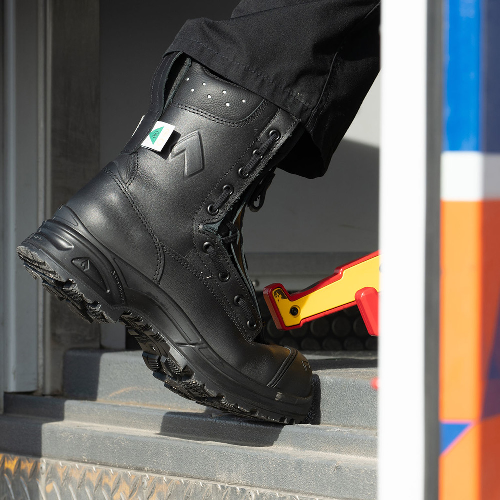 HAIX Airpower XR2 Women's Boot (605119) | Fire Store | Fuego Fire Center | Firefighter Gear | Your health is priority. The Airpower XR2 offers all-around protection for your feet, because it is puncture resistant, protects your toes, and protects you from some of the dangerous fluids you come in contact with on the job. It is a certified EMS boot ready for service.