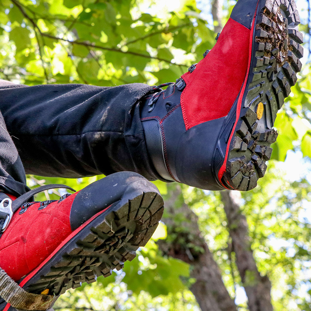 How to Buy the Right Logger Boots for You