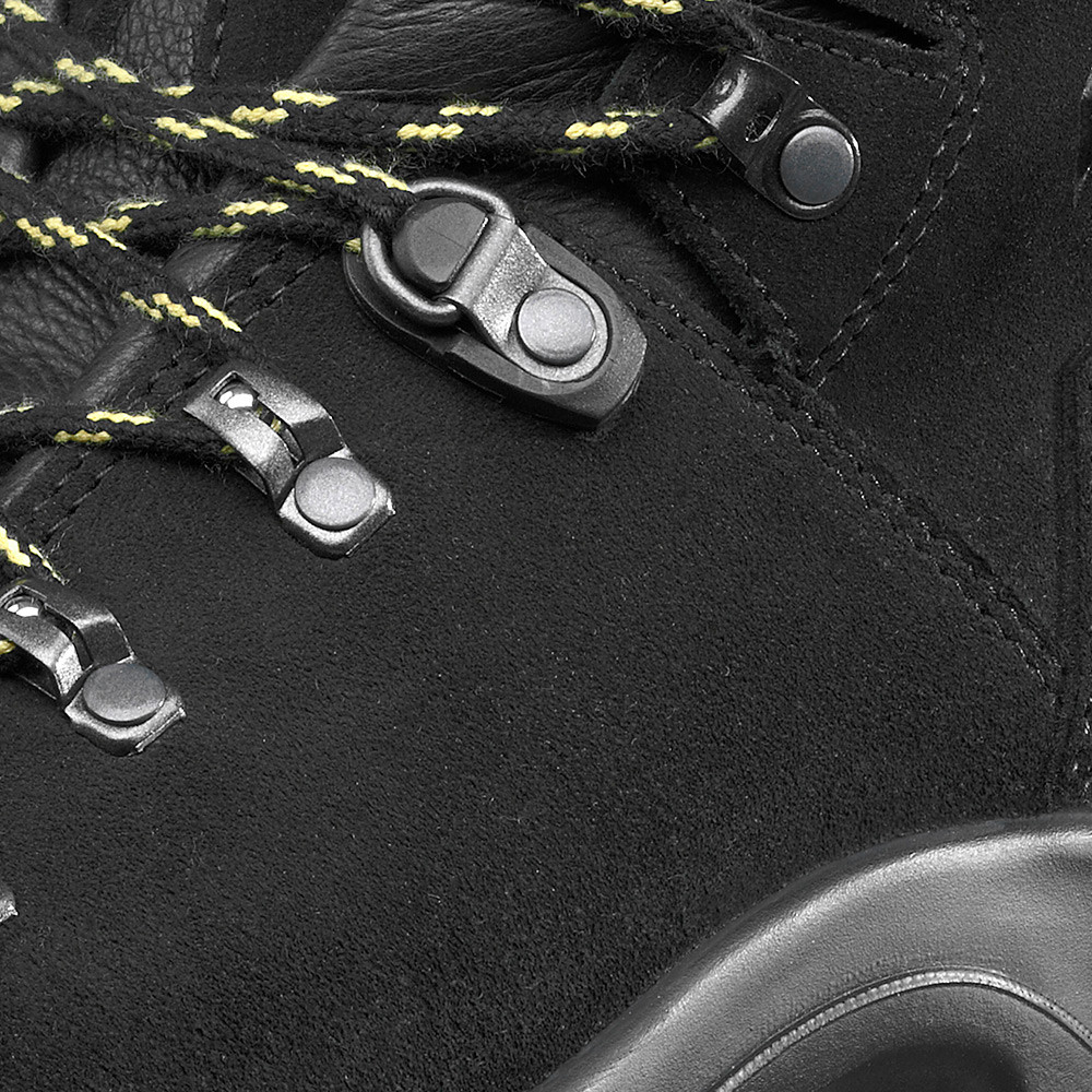 Advantages of a 2-Zone Lacing System for Work Boots